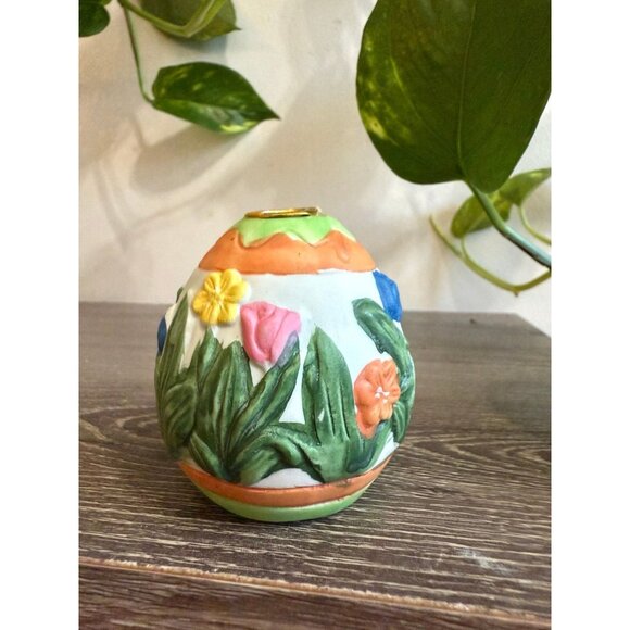 Vintage Easter egg ceramic tapered candle holder - Picture 1 of 7